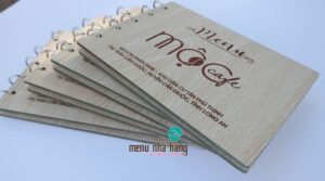 thiết kế menu bìa gỗ