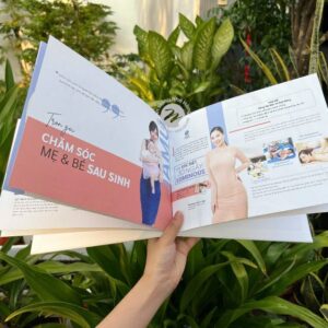 Bìa menu cho tiệm spa mẹ và bé