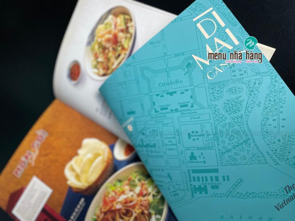 Menu giấy bấm ghim giữa