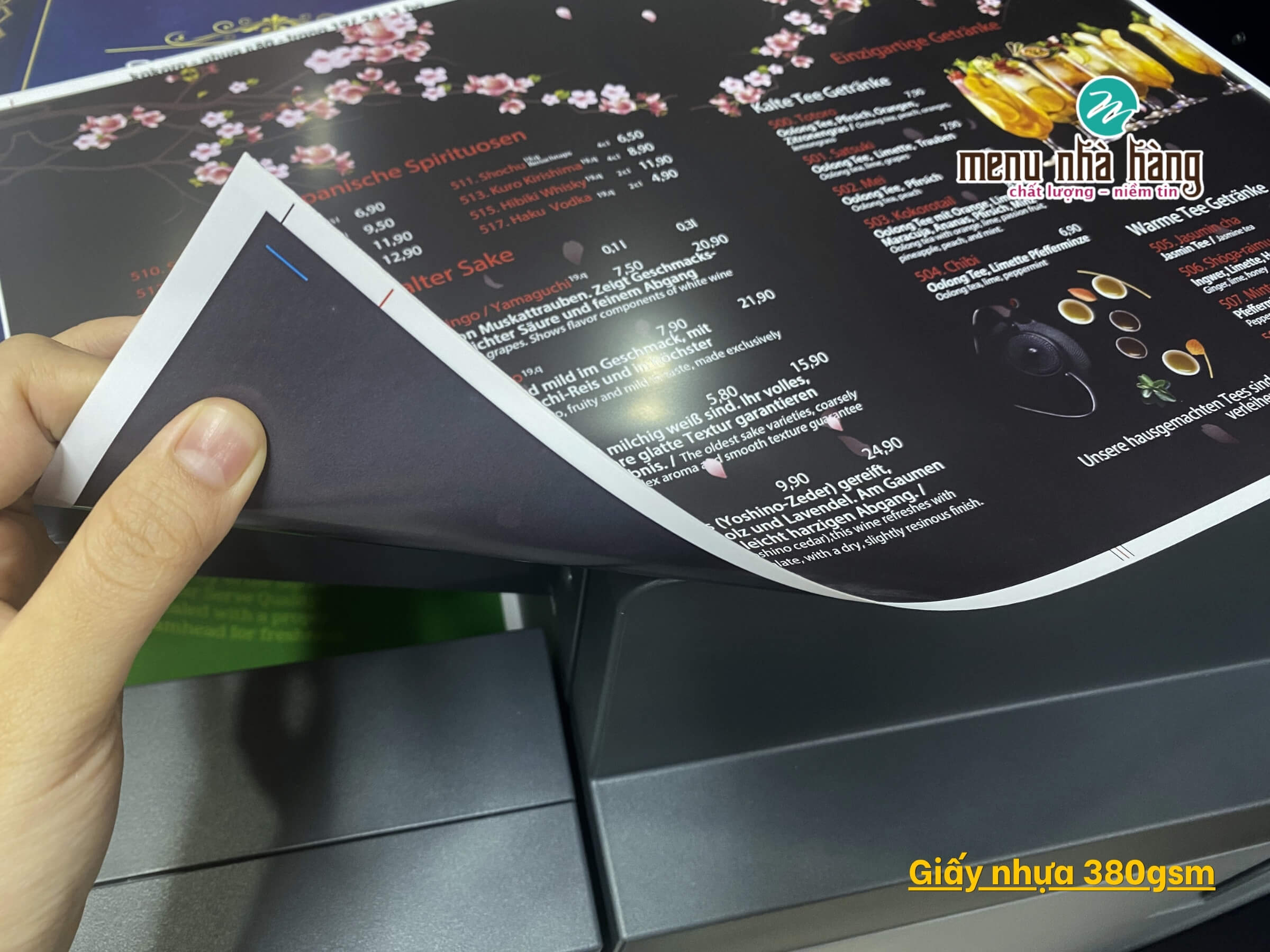 Menu giấy nhựa chống nước định lượng 380gsm