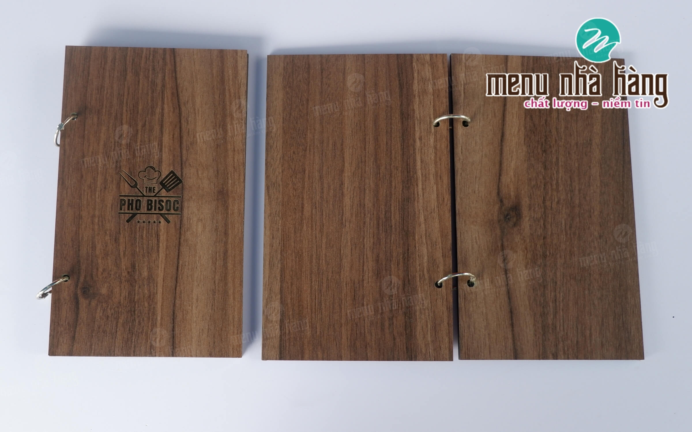 Menu bằng bìa gỗ