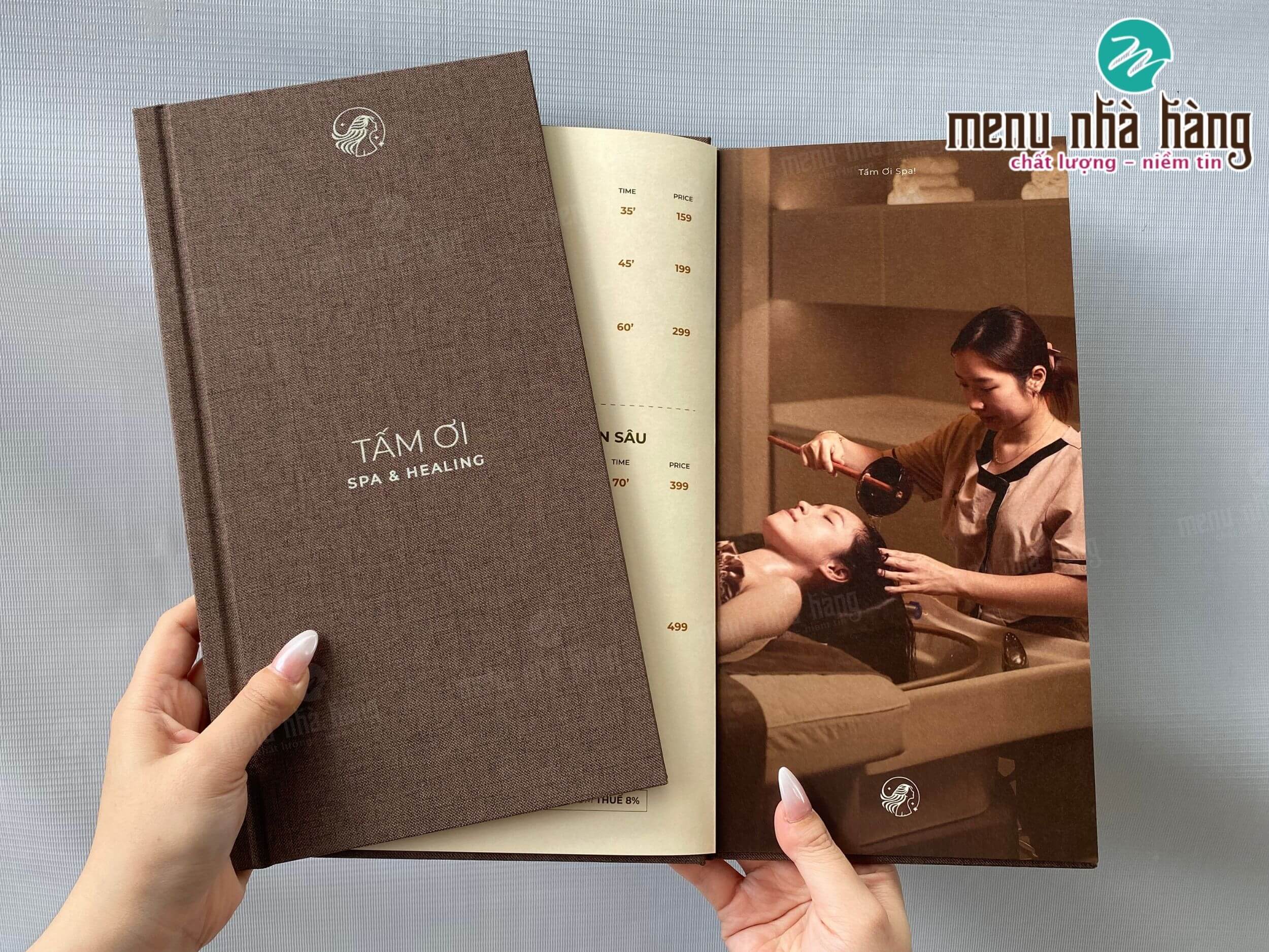 In menu nail bằng bìa vải đẹp, sang trọng